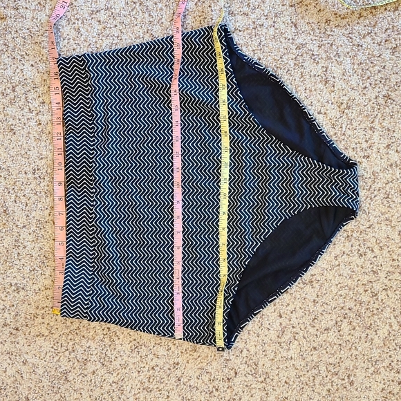 84. 6TH & LANE EUC swim bottom, black & white, high waist - Picture 8 of 12